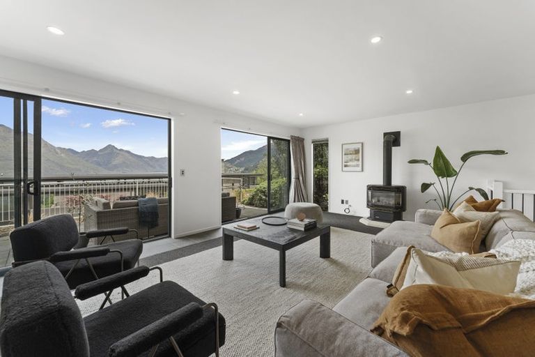 Photo of property in 1/43 Belfast Terrace, Queenstown, 9300