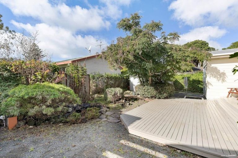 Photo of property in 2/20 Northcote Road, Takapuna, Auckland, 0622