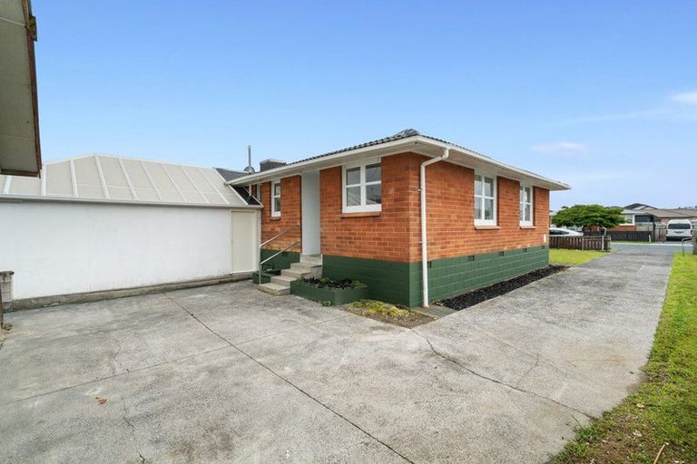 Photo of property in 8 Brightwell Street, Papakura, 2110