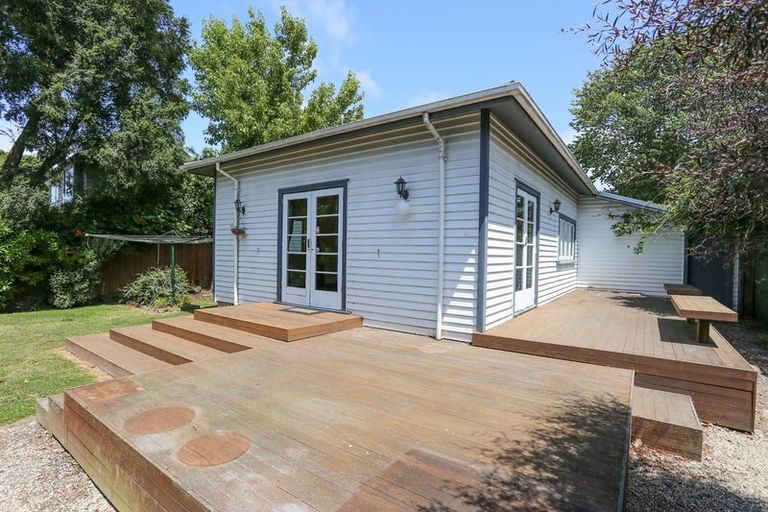 Photo of property in 184 Springfield Road, St Albans, Christchurch, 8014