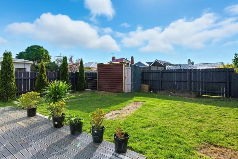 Photo of property in 228 Oxford Street, South Dunedin, Dunedin, 9012