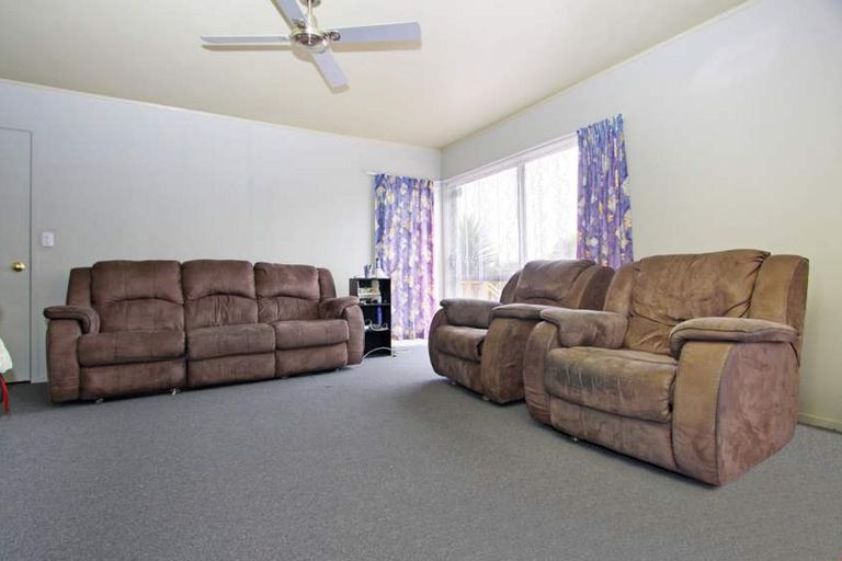 Photo of property in 3 Carter Place, Manurewa, Auckland, 2102