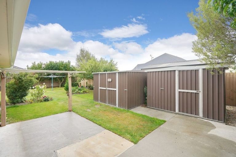 Photo of property in 8 Parkinson Place, Woodend, 7610