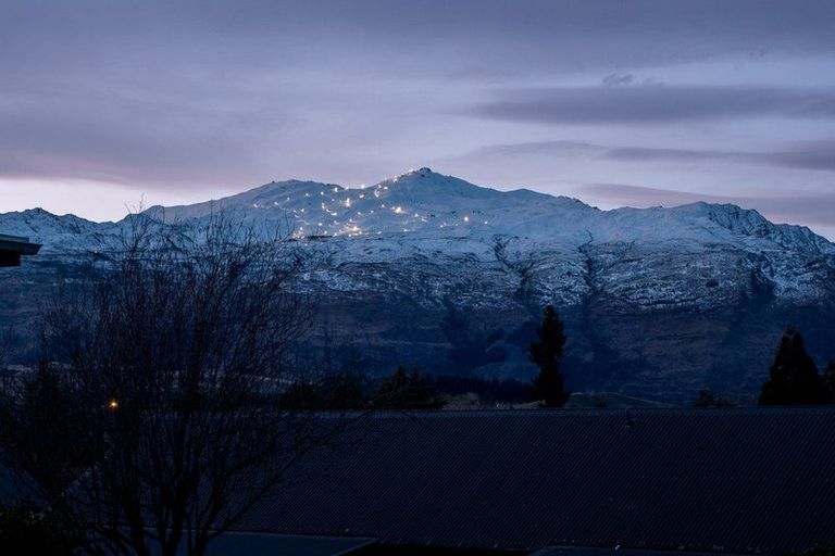 Photo of property in 1 Wellswood Way, Lower Shotover, Queenstown, 9371