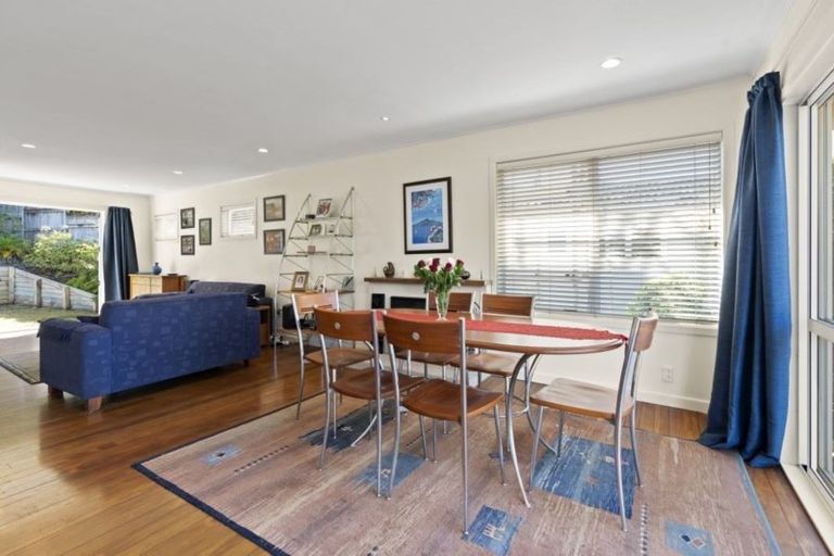 Photo of property in 20 Wyoming Avenue, Murrays Bay, Auckland, 0630