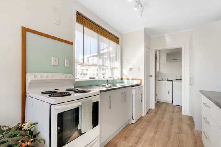 Photo of property in 17 Barnard Road, Fairy Springs, Rotorua, 3015