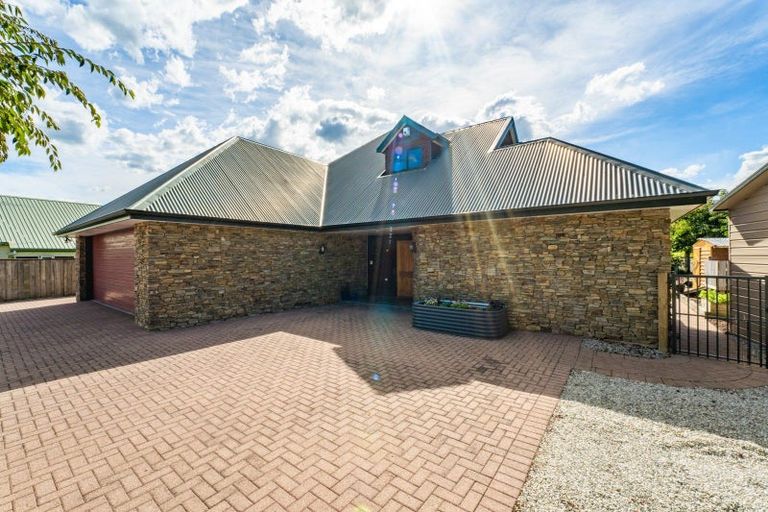 Photo of property in 10 Titri Place, Mosgiel, 9024