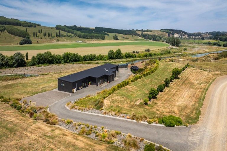 Photo of property in 8 Riverview Drive, Otane, 4277