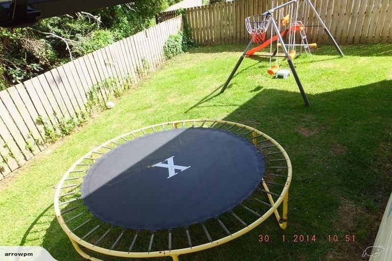 Photo of property in 10 Ali Place, Ranui, Auckland, 0612