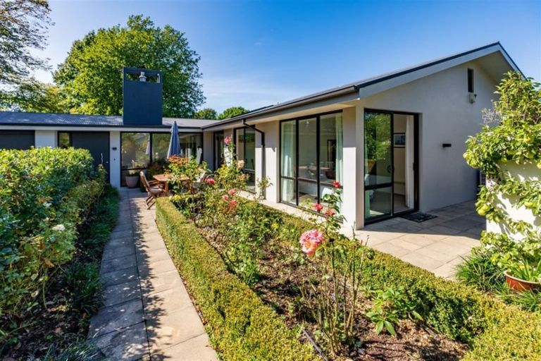 Photo of property in 50 Waiwetu Street, Fendalton, Christchurch, 8052