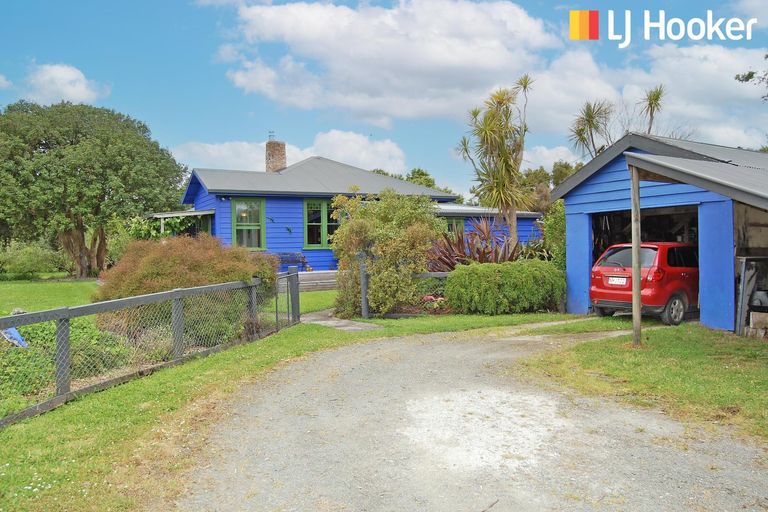 Photo of property in 126 Oneriri Road, Kaiwaka, 0573