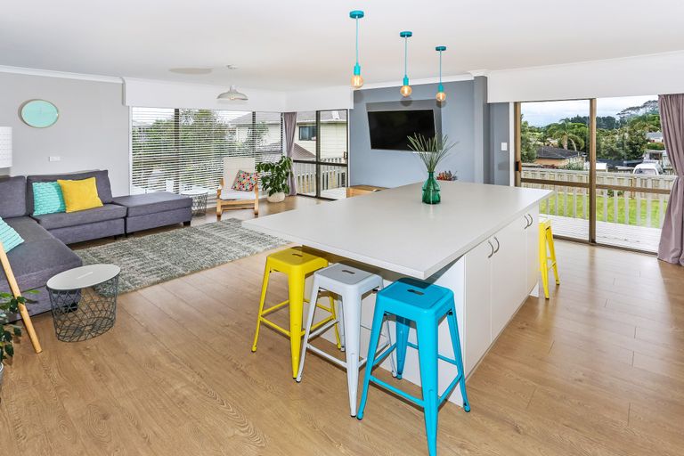 Photo of property in 84 Wharf Road, Clarks Beach, Pukekohe, 2679