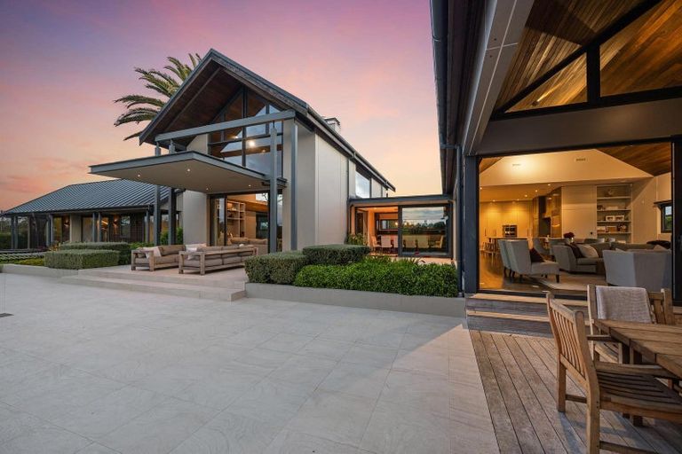 Photo of property in 62 Foster Road, Kumeu, 0891