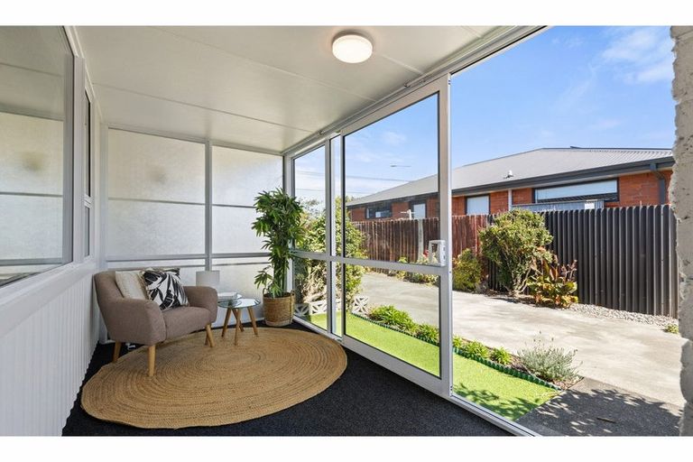 Photo of property in 2/519 Hereford Street, Linwood, Christchurch, 8011