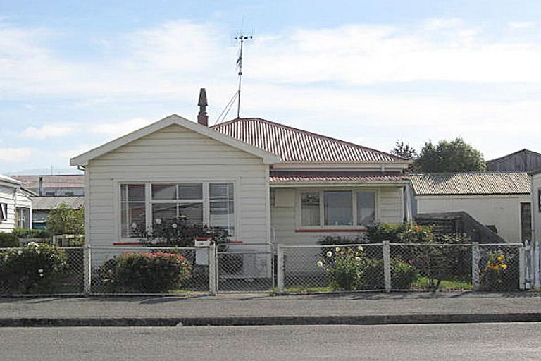Photo of property in 14 Shearman Street, Waimate, 7924