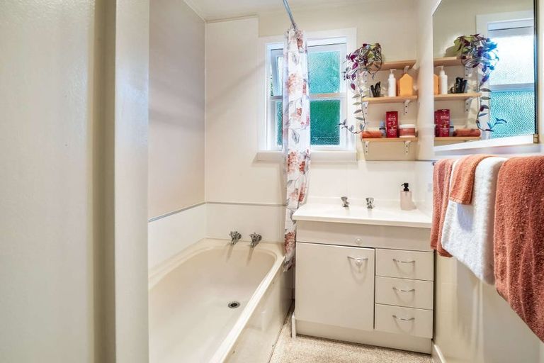 Photo of property in 64 Harper Street, Gonville, Whanganui, 4501