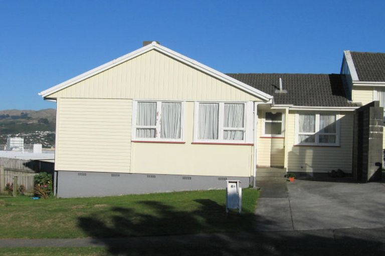 Photo of property in 4a4b Rangituhi Crescent, Takapuwahia, Porirua, 5022