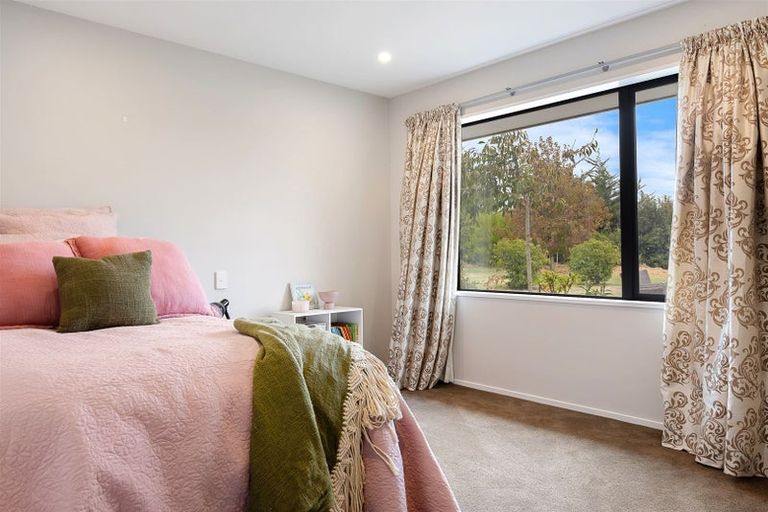 Photo of property in 2 Jacks Drive, West Melton, 7618