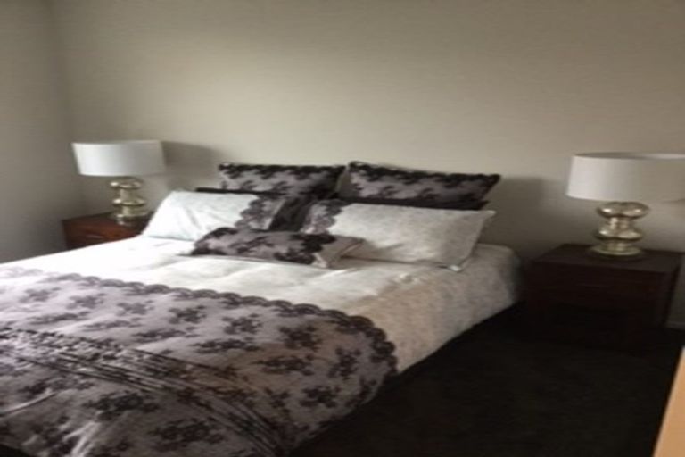 Photo of property in 190 Wainoni Road, Avondale, Christchurch, 8061