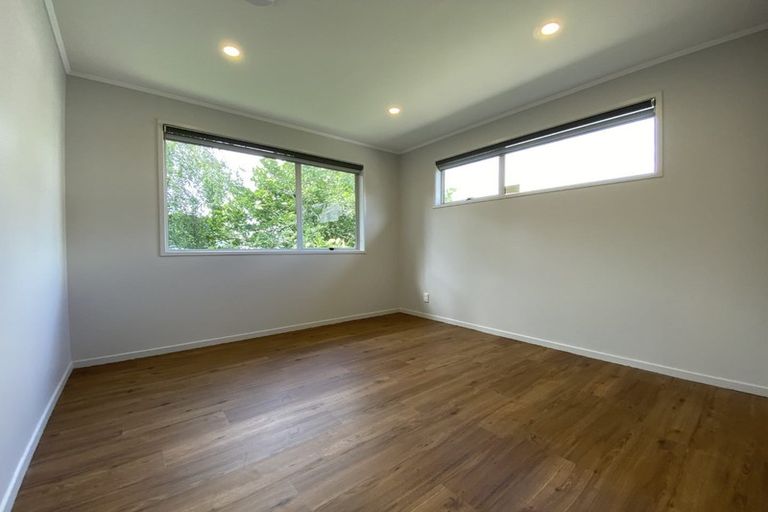 Photo of property in 31 Becker Drive, Weymouth, Auckland, 2103