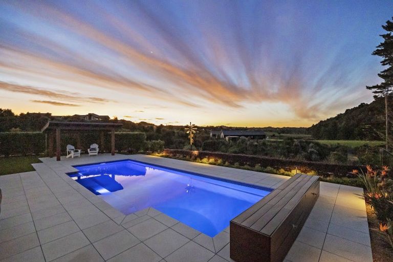 Photo of property in 36 Polo Lane, Whitford, Manurewa, 2576