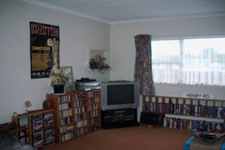 Photo of property in 48 Peel Street, Westport, 7825