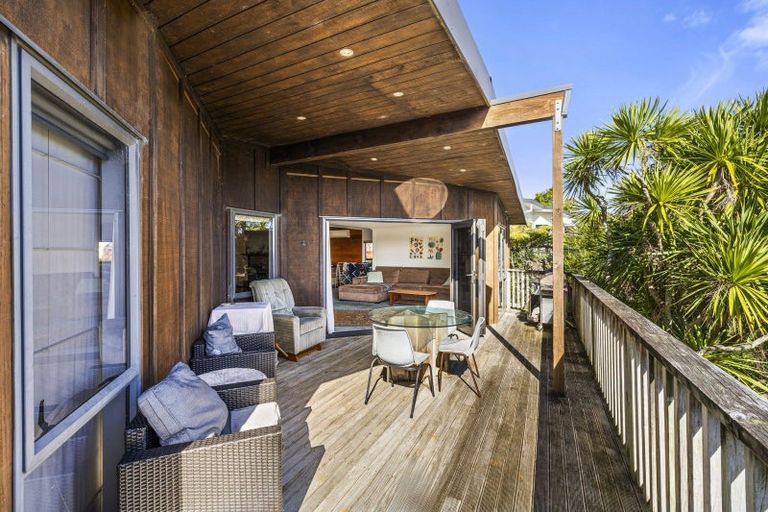 Photo of property in 4 Bay View Road, Raglan, 3225