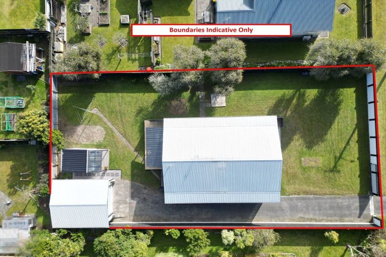 Photo of property in 8 Cousins Avenue East, Foxton Beach, Foxton, 4815