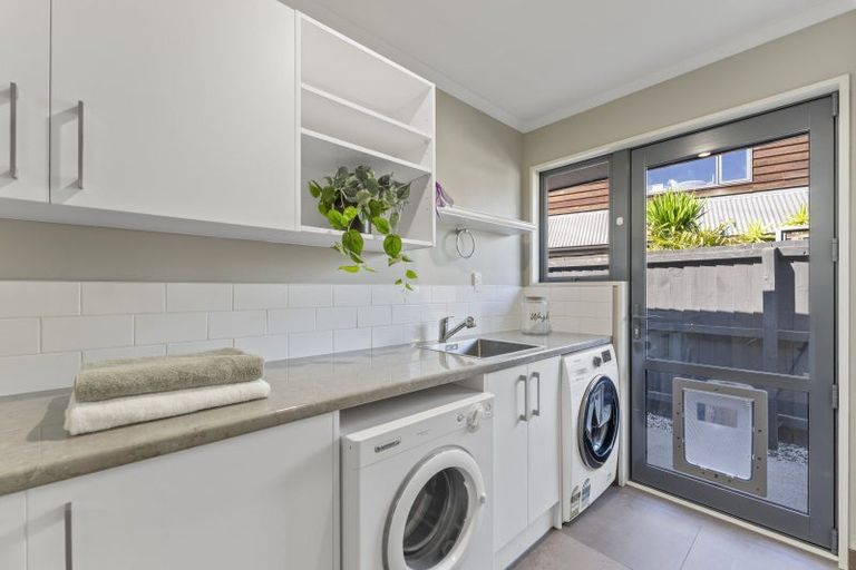 Photo of property in 16 Bottle Lake Drive, Parklands, Christchurch, 8083