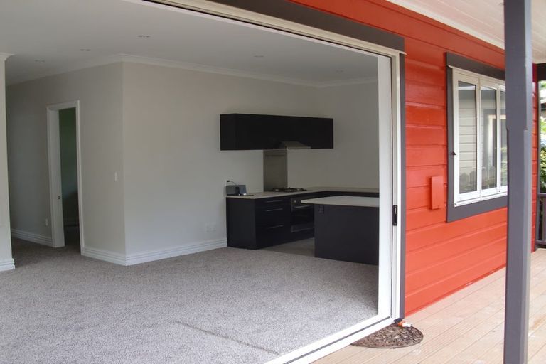 Photo of property in 26 Rangiora Avenue, Kaiwharawhara, Wellington, 6035