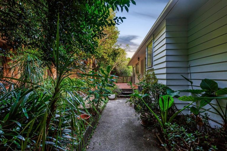 Photo of property in 10 Skyla Place, Massey, Auckland, 0614