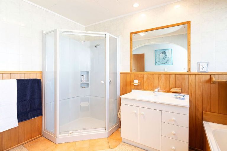 Photo of property in 80 Gray Avenue, Paraparaumu Beach, Paraparaumu, 5032