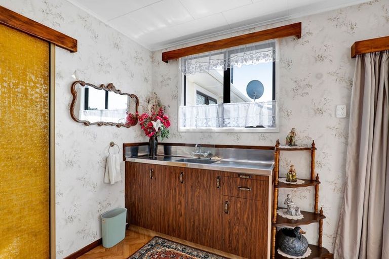 Photo of property in 82 Blake Street, Waitara, 4320