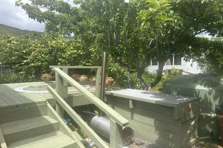 Photo of property in 3 Turners Road, Waikawa, Picton, 7220