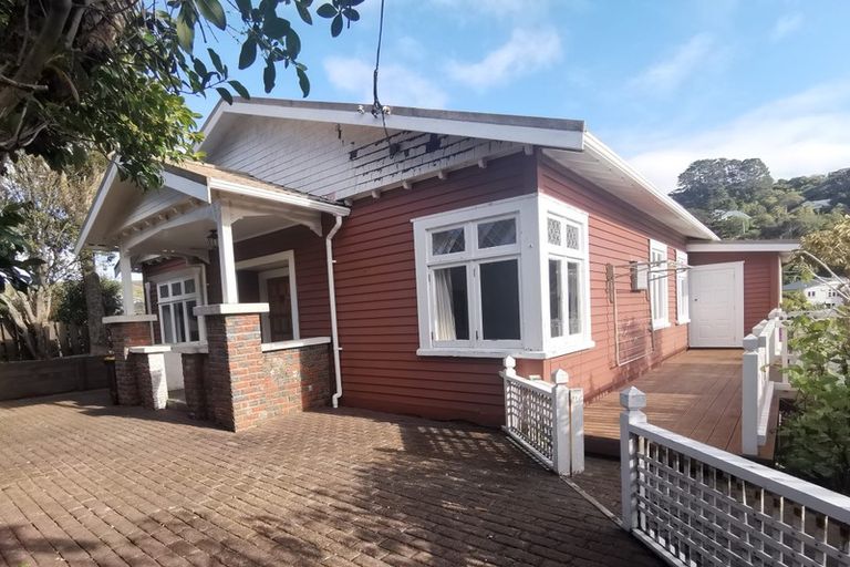 Photo of property in 79 Parkvale Road, Karori, Wellington, 6012