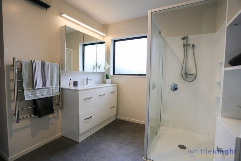 Photo of property in 90 Regency Crescent, Redwood, Christchurch, 8051