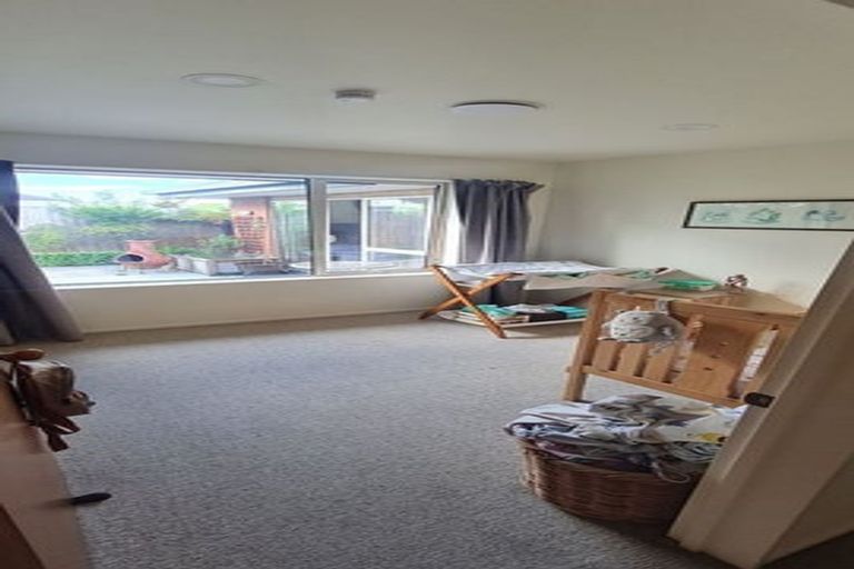 Photo of property in 31 Daniels Road, Redwood, Christchurch, 8051