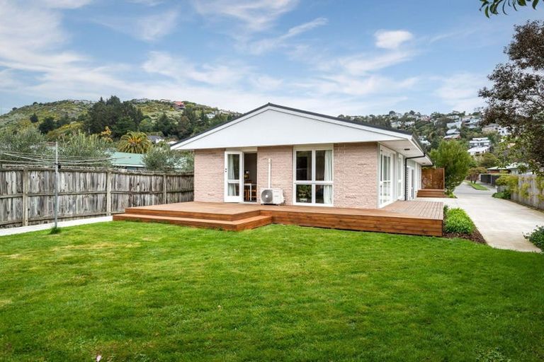 Photo of property in 1/23 Landsdowne Terrace, Cashmere, Christchurch, 8022