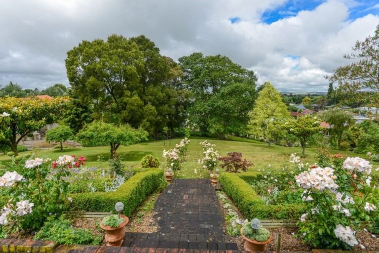 Photo of property in 5 Rose Street, Waipawa, 4210