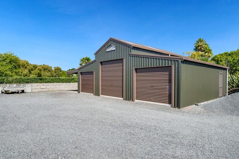 Photo of property in 42 Porterfield Road, Whitford, Howick, 2571