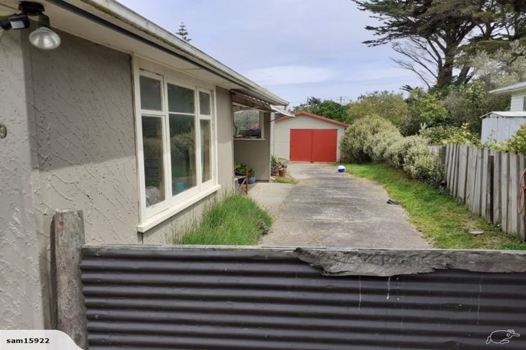 Photo of property in 59 Park Avenue, Waitarere Beach, Levin, 5510