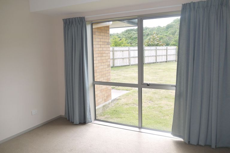 Photo of property in 41 Pukeko Way, Kinloch, Taupo, 3377