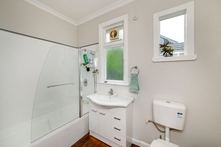 Photo of property in 10 Hardie Street, Hokowhitu, Palmerston North, 4410