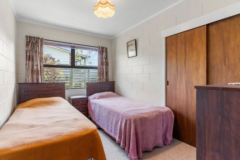 Photo of property in 115 Linton Crescent, Whangamata, 3620