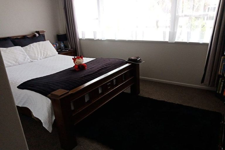 Photo of property in 5 Prestige Place, Maoribank, Upper Hutt, 5018