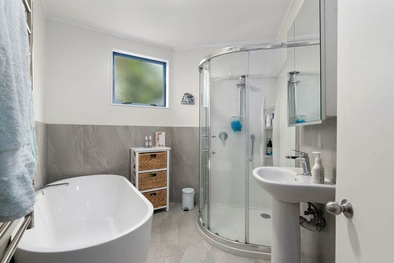 Photo of property in 1/49 Albert Road, Devonport, Auckland, 0624