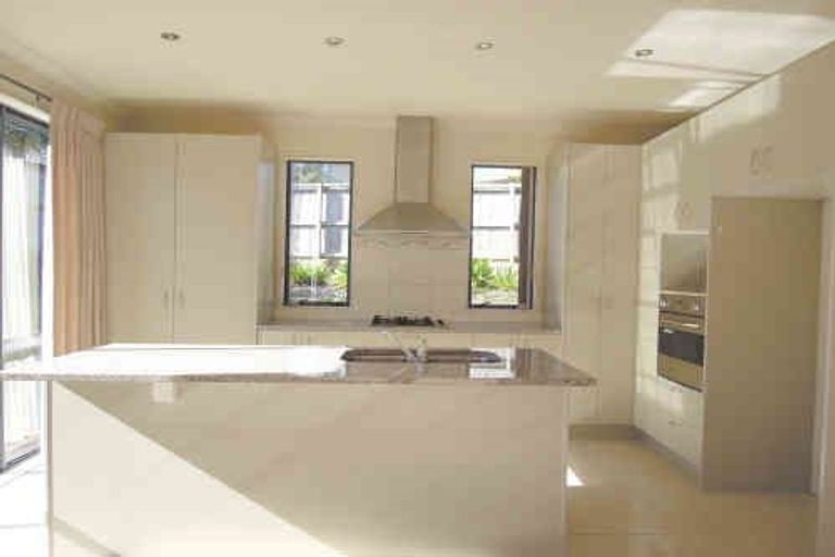 Photo of property in 220 Schnapper Rock Road, Schnapper Rock, Auckland, 0632