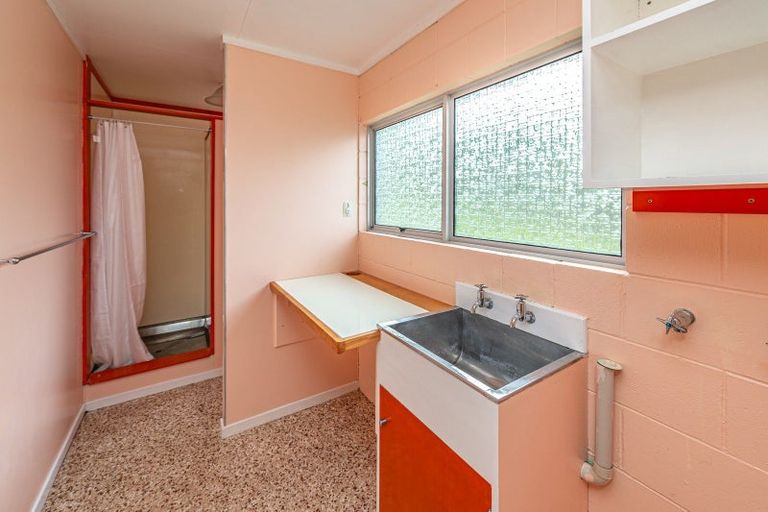 Photo of property in 96 Great North Road, Saint Johns Hill, Whanganui, 4500