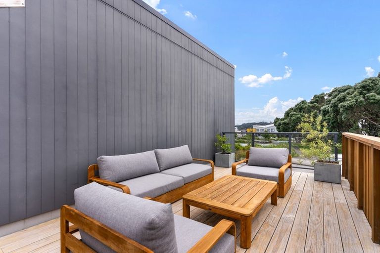 Photo of property in 15 Hudson Bay Road, Hobsonville, Auckland, 0616