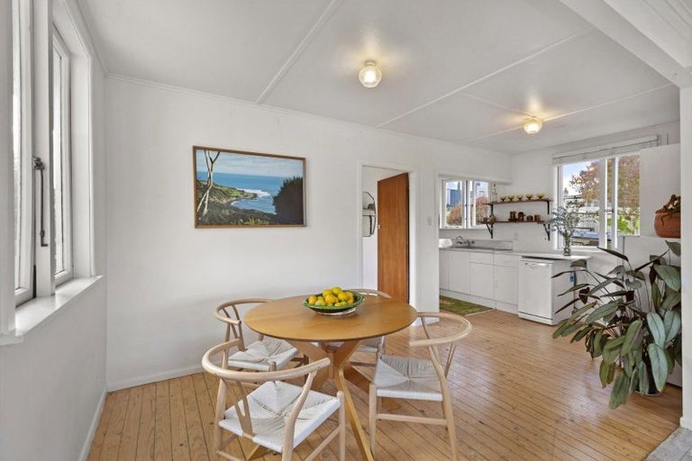 Photo of property in 26 Smith Street, Raglan, 3225